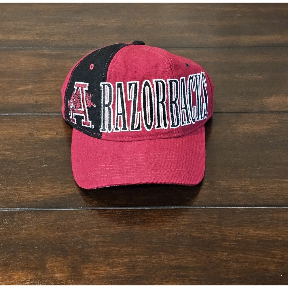 Vintage Arkansas‎ Razorbacks Snapback Wool Hat 90s Starter Red Black Embroidered